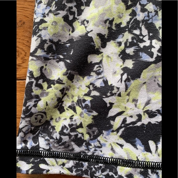 💛LULULEMON INSPIRATION TANK II-CROSSCOURT PETAL - Picture 13 of 16